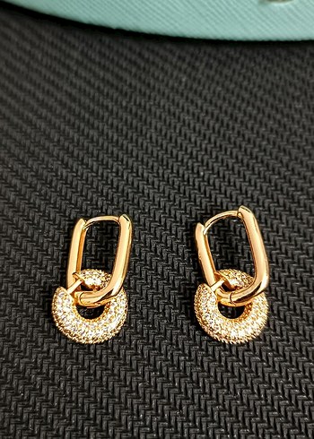 Kısa Parlak Altın Kemerli Yılan Desenli Küpe - Görsel 2