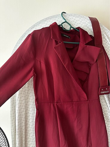 m Beden Bordo kemerli volanlı elbise TRENDYOLMİLLA