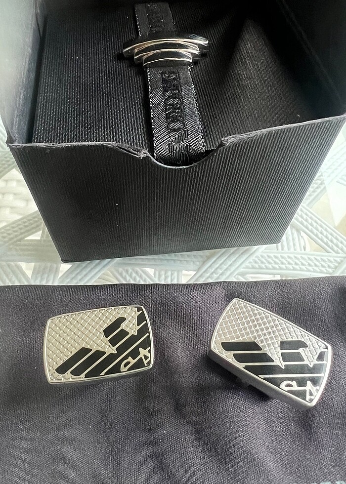 Emporio Armani kol düğmesi - Görsel 2