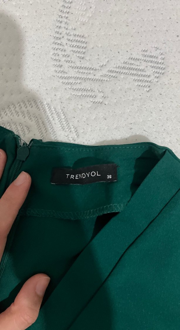 Kemerli V Yaka Mini Yeşil Elbise - Görsel 5