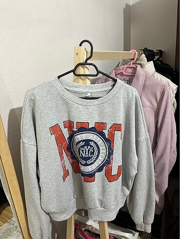 Kısa spor sweatshirt