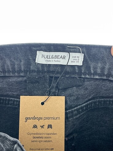 32 Beden siyah Renk Pull and Bear Jean / Kot %70 İndirimli.