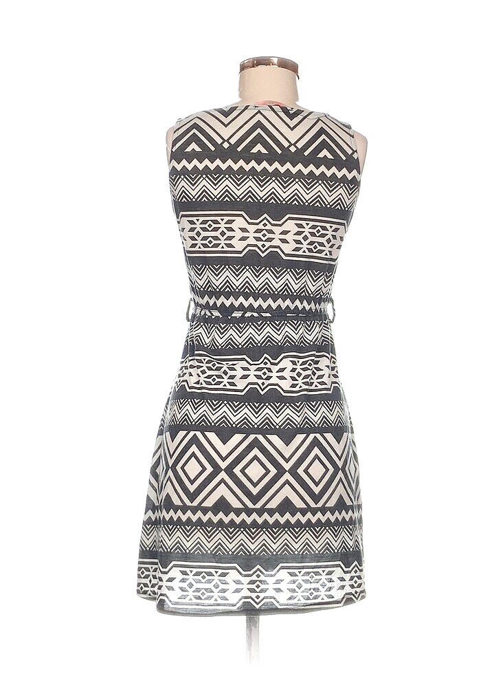 Diğer Kısa Elbise %70 İndirimli. - Görsel 3