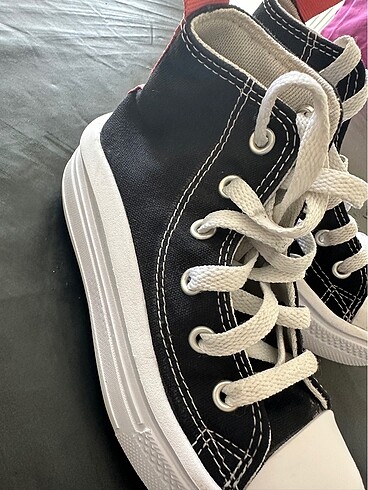 28 Beden siyah Renk Çocuk converse orijinal