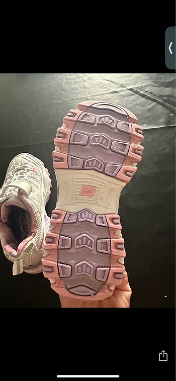28 Beden beyaz Renk Skechers D?lites çocuk