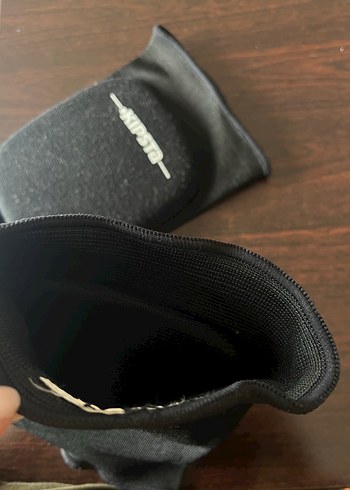 Kipsta Siyah Esnek Diz Koruyucu - Görsel 3