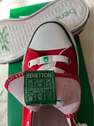 Benetton kırmızı yeni etıketli