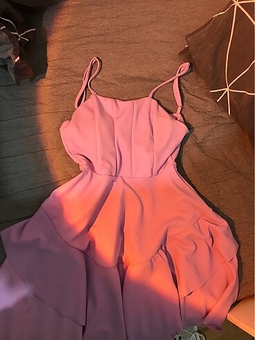 Pembe Elbise