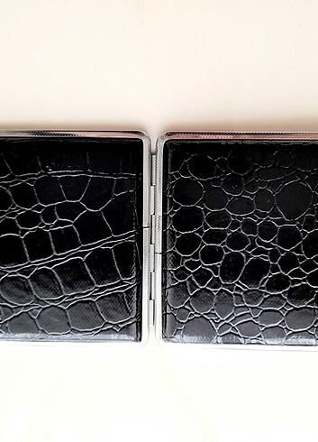 Siyah, Şık Desenli Deri Kaplama Tabaka - Görsel 2