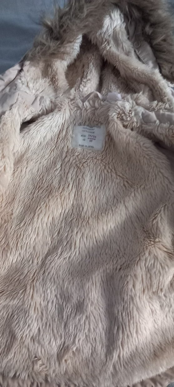 zara Kız Çocuk Bej Kürklü Kapüşonlu Mont - Görsel 2