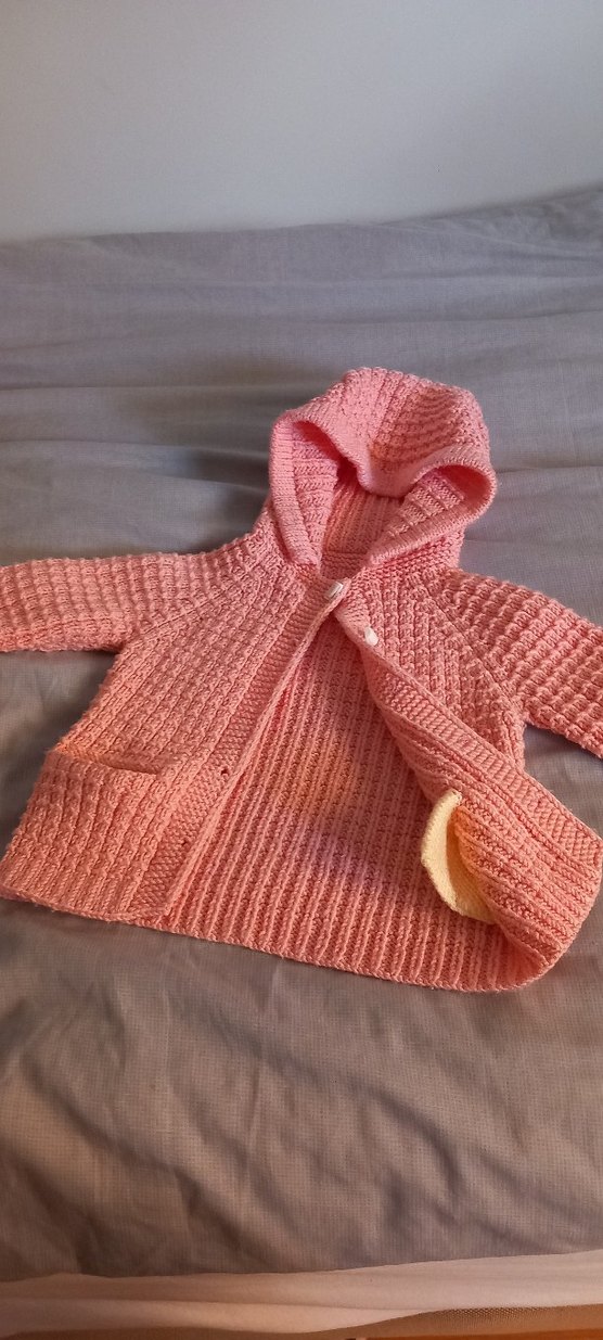 Pembe Kapüşonlu Kız Örgü Hırka - Görsel 2