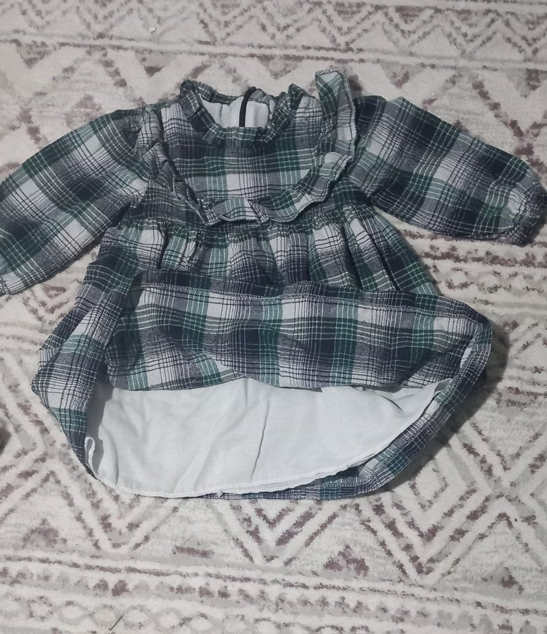 Gri Kareli Uzun Kollu Fırfırlı Kız Elbisesi - Görsel 3