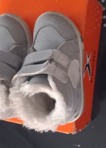 Gri kız Çocuk Cırt Cırtlı Bot - Görsel 3