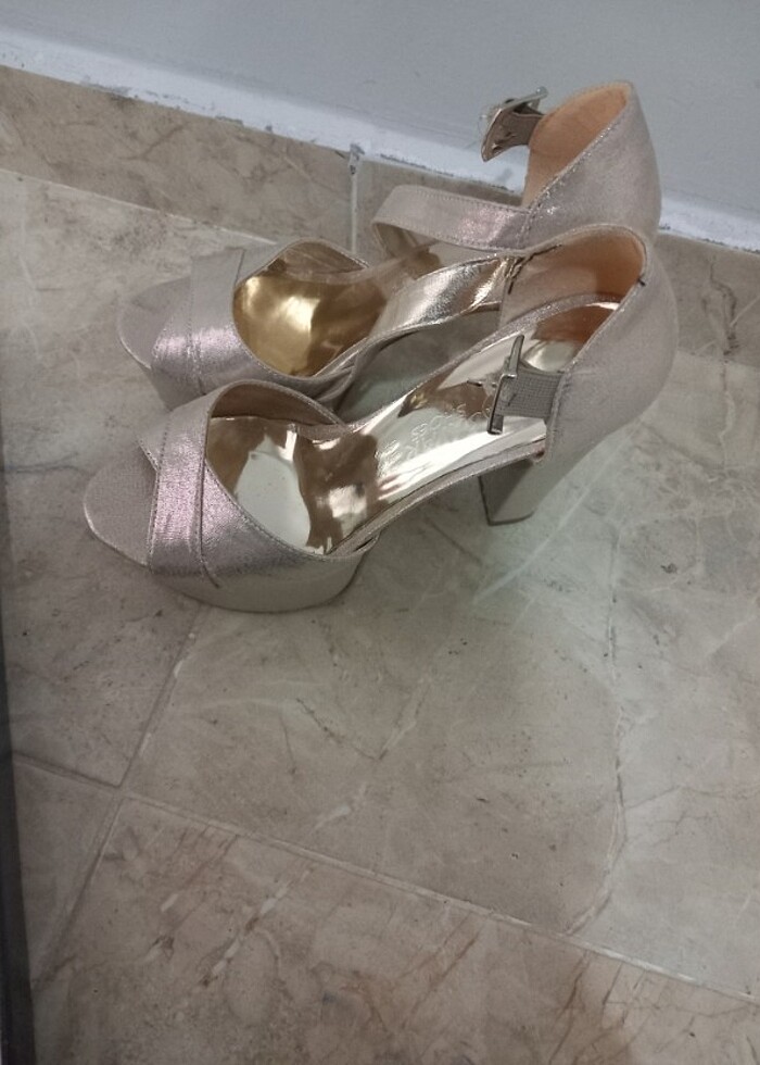 Topuklu ayakkabı  - Görsel 2