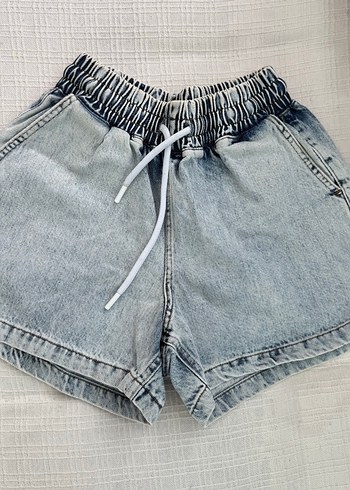 Trendyolmilla Beli lastikli Denim Şort