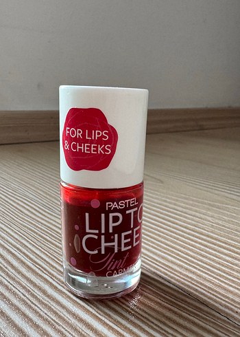 Pastel lip&cheek tint carmen