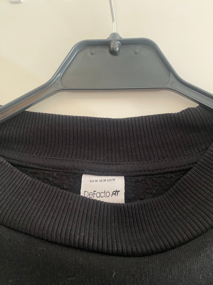 Siyah Kısa Kesim Kadın Sweatshirt - Görsel 2