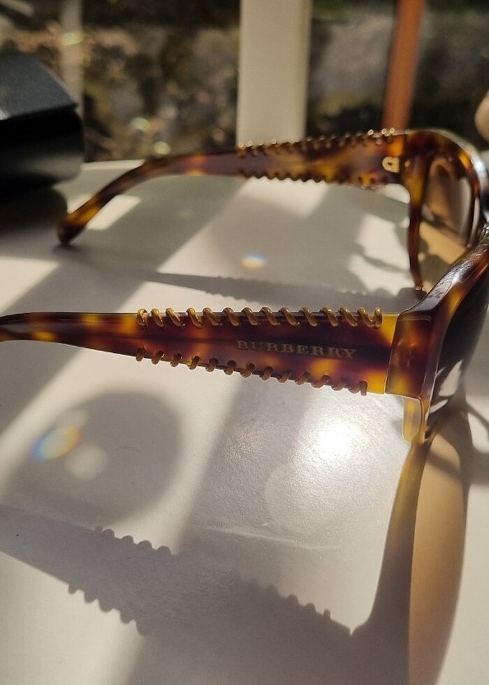 #burberry güneş gözlüğü  - Görsel 2