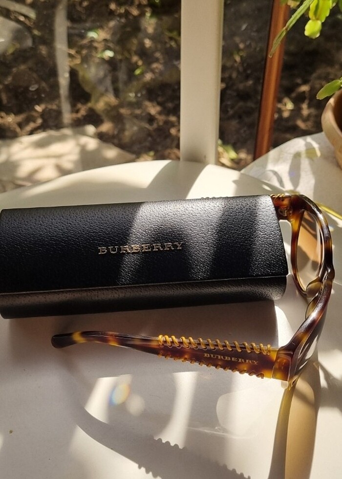 #burberry güneş gözlüğü  - Görsel 5
