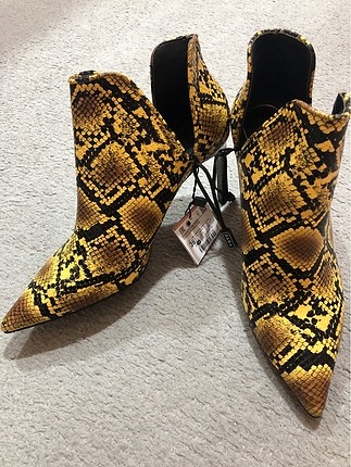 Zara bot 36