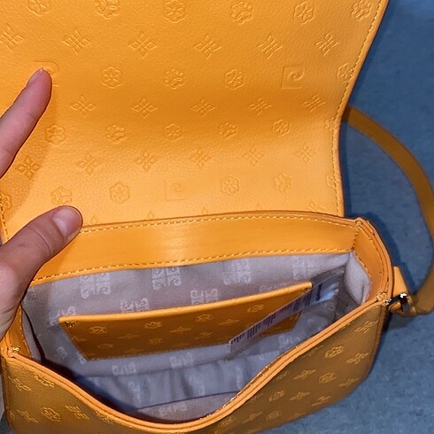 Beden turuncu Renk Pierre Cardin askılı çanta