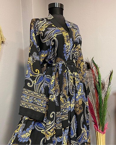 Desenli kimono