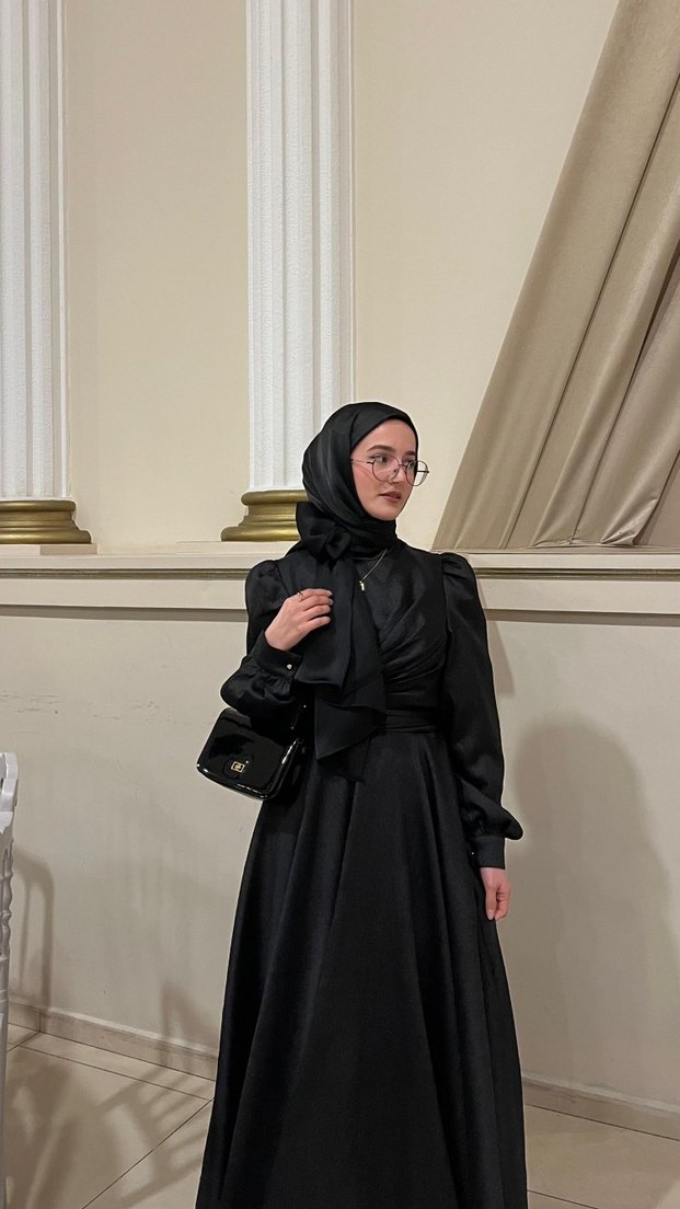 Siyah Abiye - Görsel 2