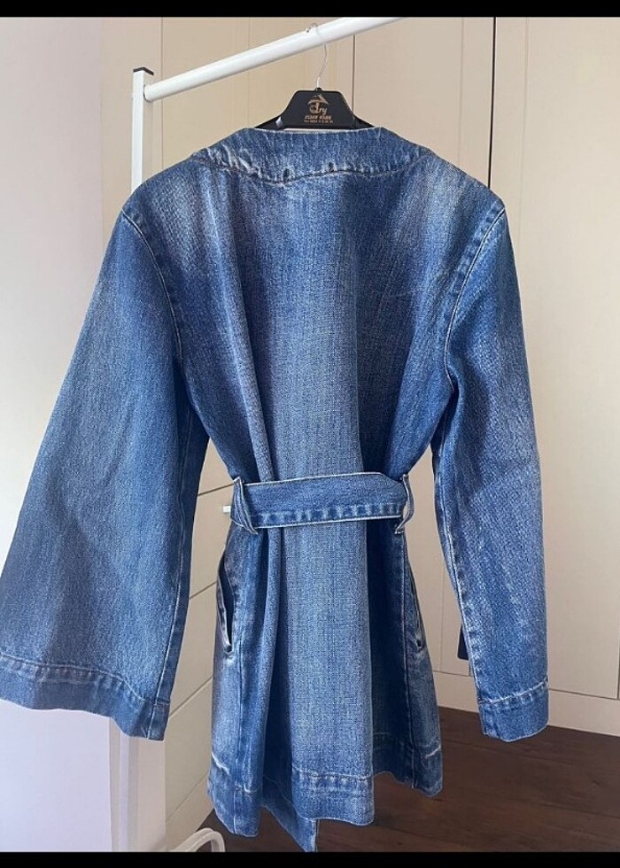 Kuşaklı denim ceket - Görsel 3