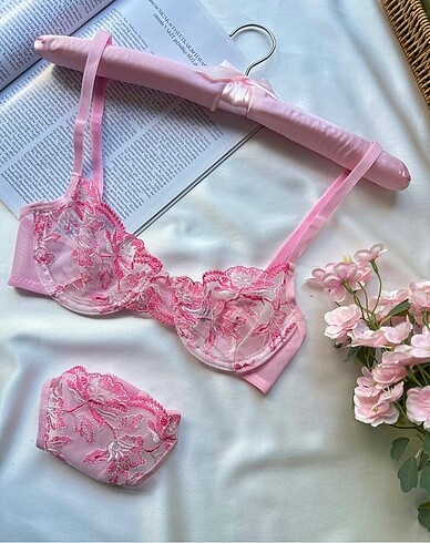 diğer Beden Pembe Dantel Detaylı İç Çamaşır Takımı / Bralet Takımı