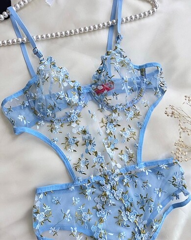Mavi Çiçek Desenli Bodysuit