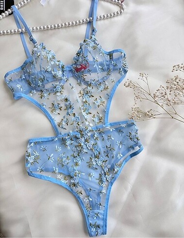 Diğer Mavi Çiçek Desenli Bodysuit