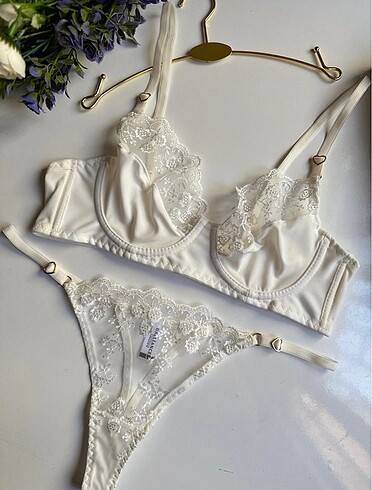 Beyaz Dantel Detaylı Saten İç Çamaşır Takımı / Bralet Takımı