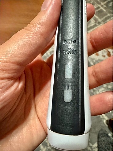 Beden Renk Oral-B Pro 750 Black Edition Şarjlı Diş Fırçası