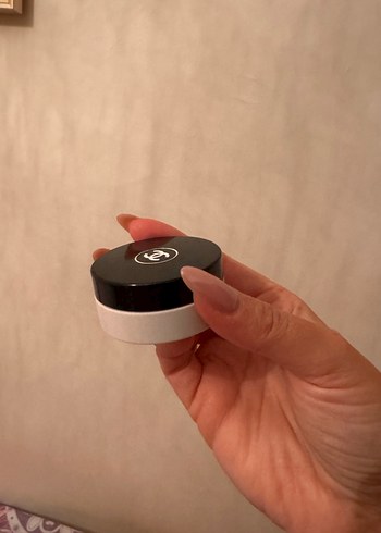 Chanel Dudak Balmı Kutu var - Görsel 3