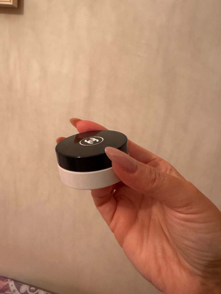 Chanel Dudak Balmı Kutu var - Görsel 3