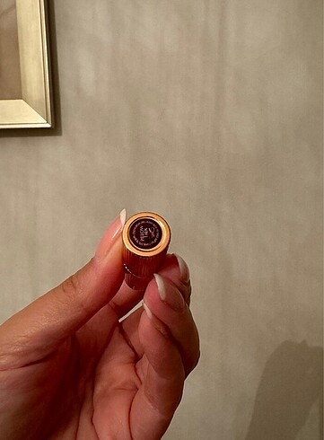 Beden Charlotte Tilbury ruj