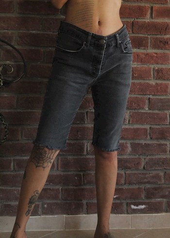 Burberry Midi Denim Şort