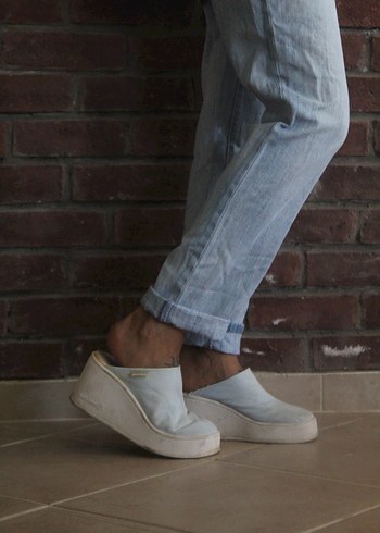 Dolgu Topuklu Terlik - Görsel 3