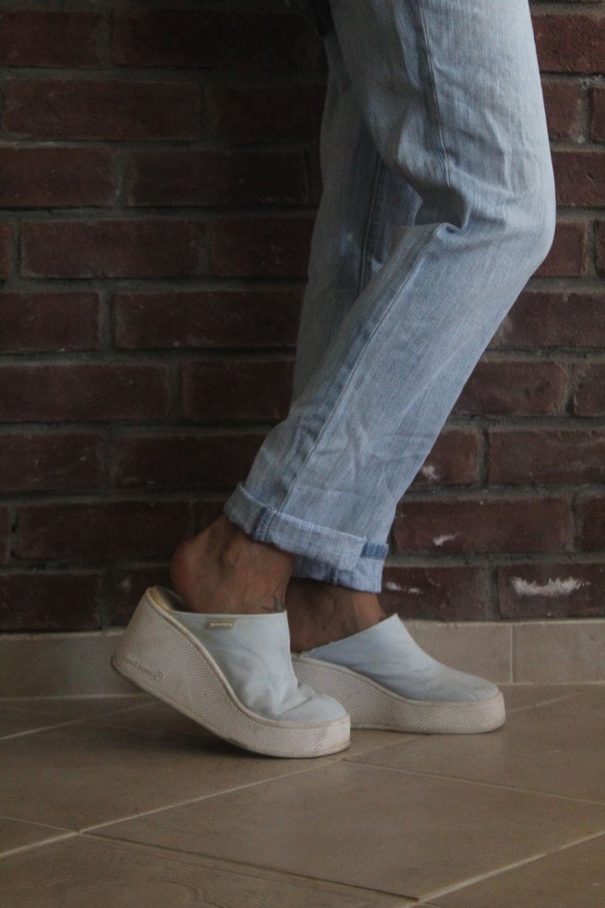 Dolgu Topuklu Terlik - Görsel 3