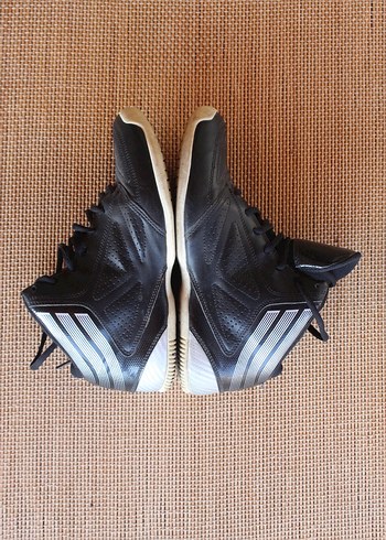 38 Beden Adidas Basketbol Ayakkabısı