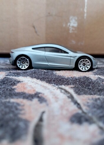 HOT WHEELS TESLA - Görsel 5
