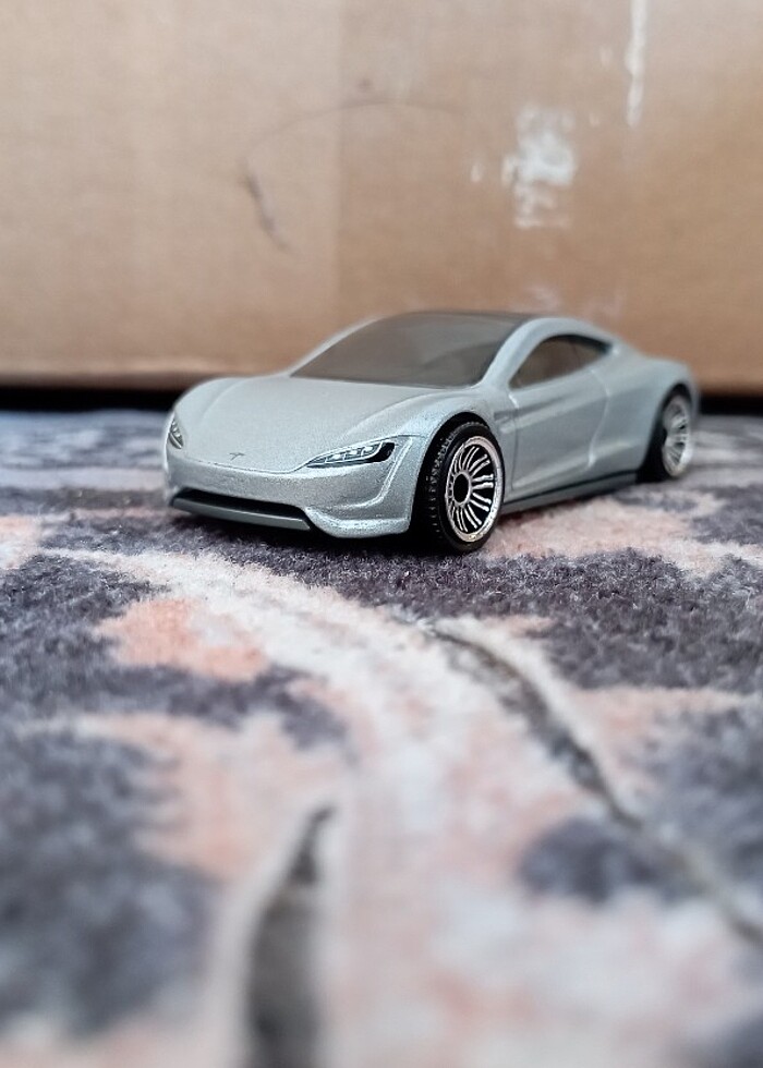 HOT WHEELS TESLA - Görsel 3