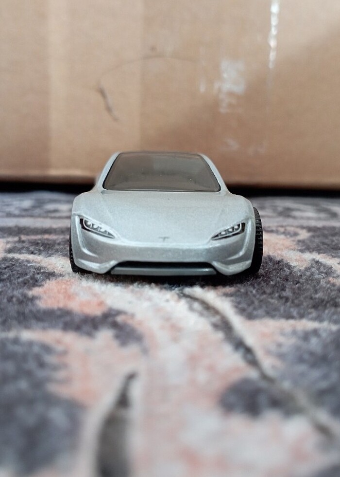 HOT WHEELS TESLA - Görsel 4