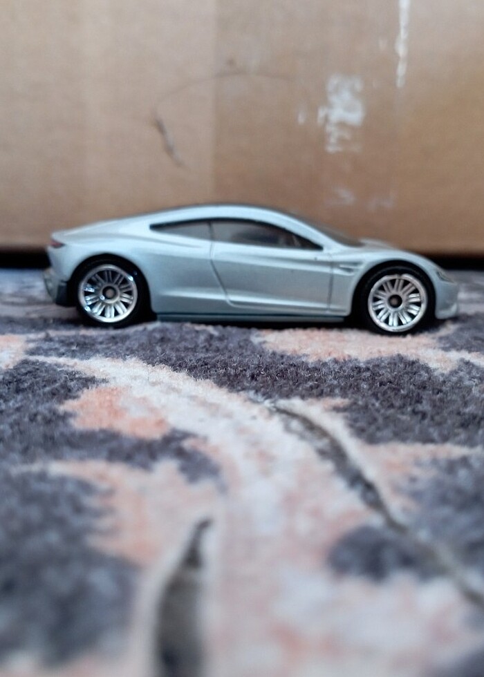 HOT WHEELS TESLA - Görsel 5