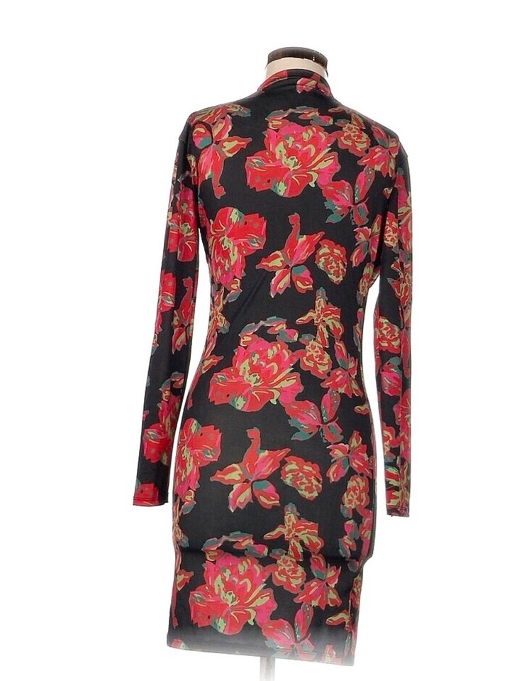 Çiçek Desenli Drapeli Uzun Kollu Mini Elbise - Görsel 3