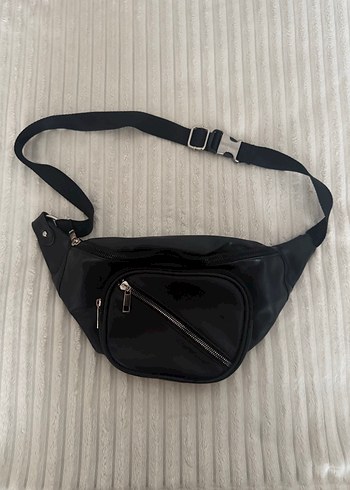 Siyah Deri Bel Çantası - Görsel 3