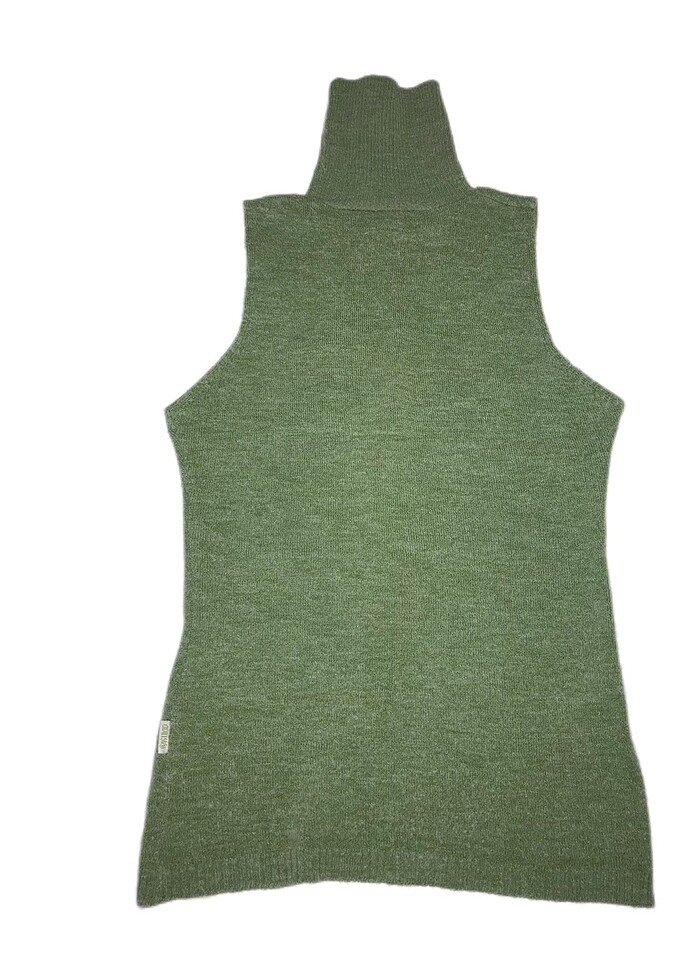 Yeşil Boğazlı Şık Süveter - Görsel 5