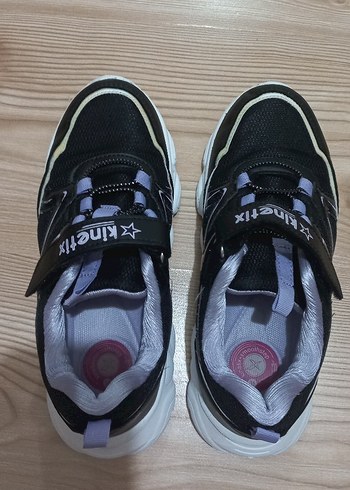 35 Beden Kinetix Siyah Kız Çocuk Spor Ayakkabı
