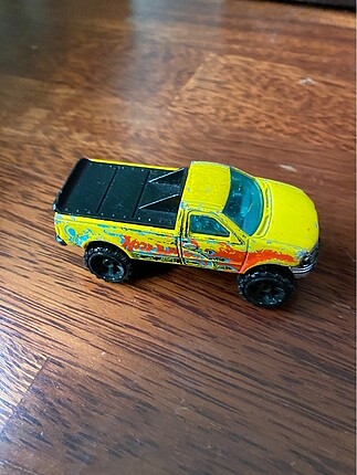 Hot wheels sarı kamyonet