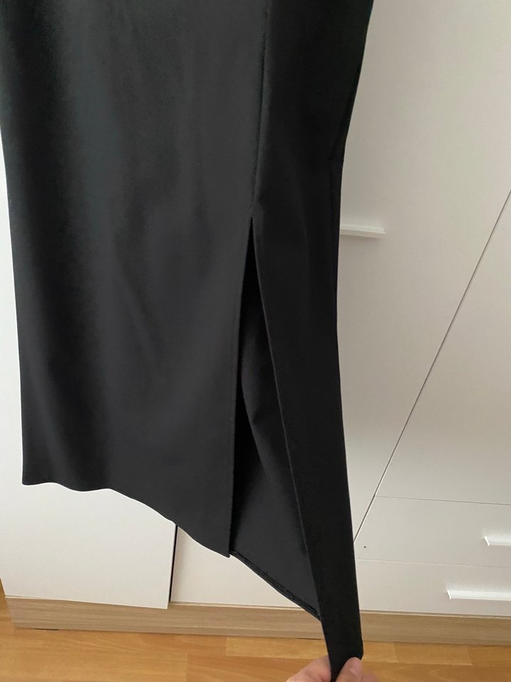 İnce Askılı Siyah Midi Elbise - Görsel 2